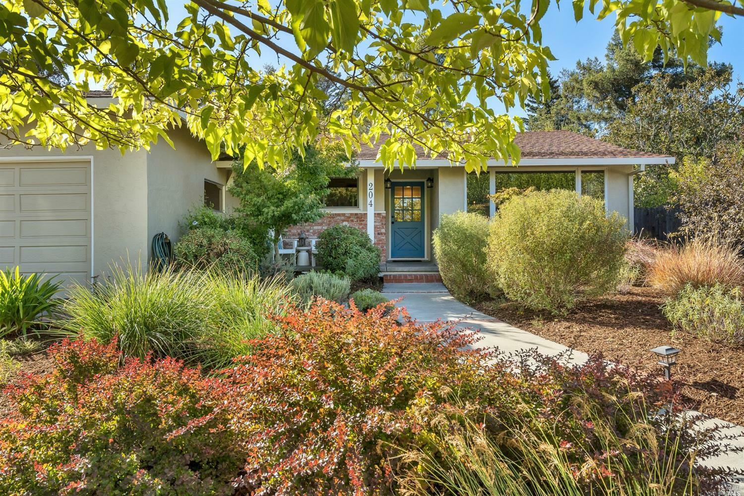 Property Photo:  204 Devon Drive  CA 94903 