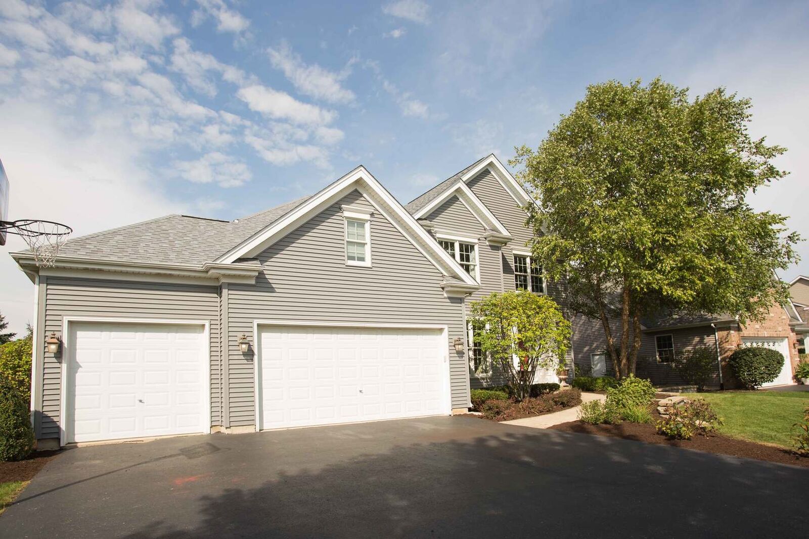 Property Photo: 1484 Anderson Road IL 60119