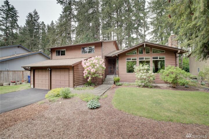 16563  188th Avenue NE  Woodinville WA 98072 photo