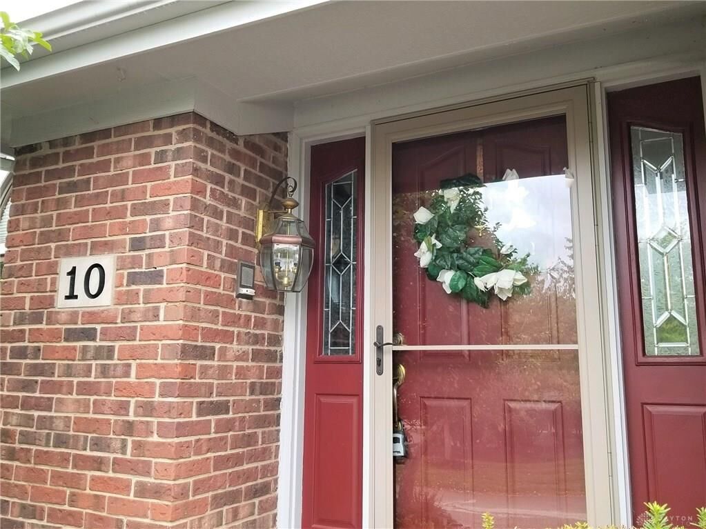 Property Photo: 10 Laurel Ridge Court OH 45066