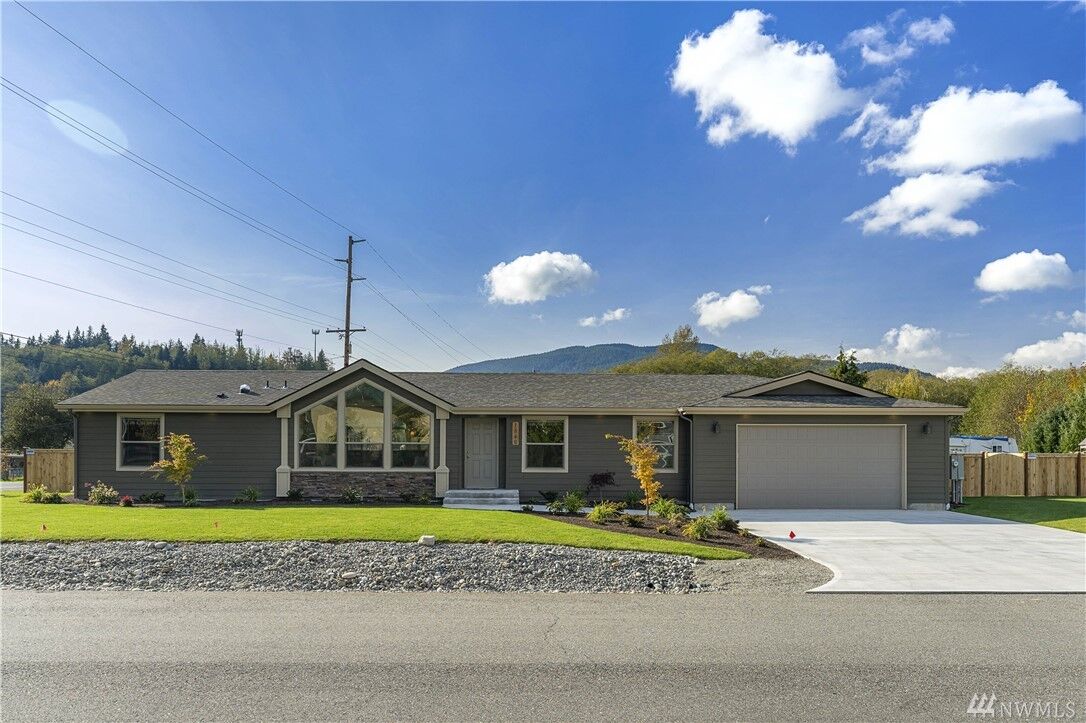 Property Photo: 1846 Azure Way WA 98229