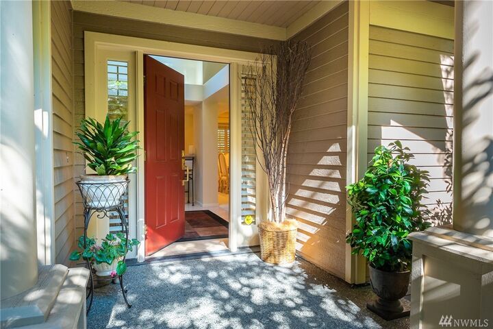 Property Photo: 9166 Gleneagle Drive WA 98230