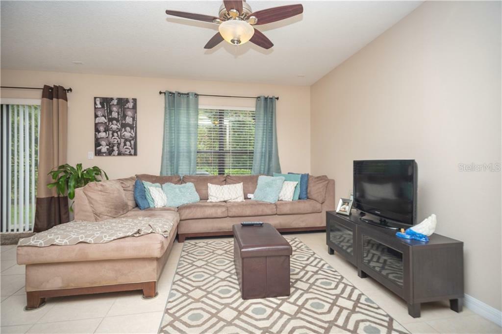 Property Photo:  5230 Windsor Lake Circle  FL 32773 