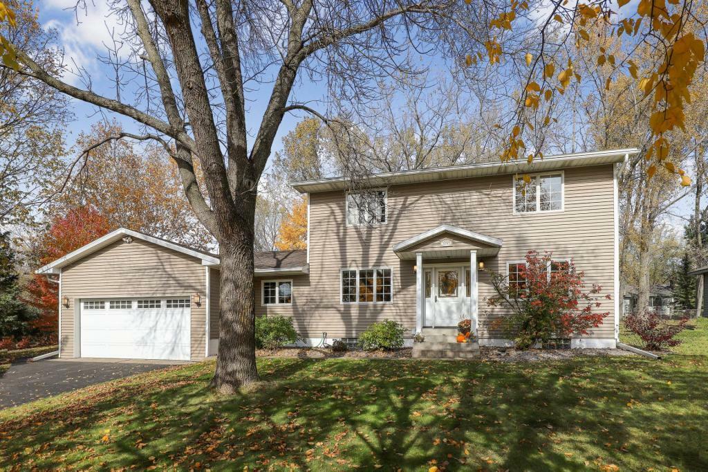 Property Photo: 1095 Vail Drive MN 55118