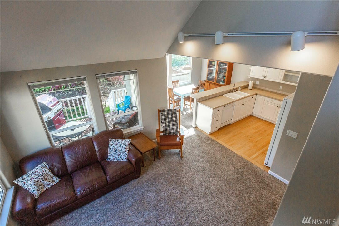Property Photo:  3308 Sussex Dr  WA 98226 