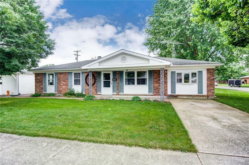 429 Forrest Lane  Troy OH 45373 photo