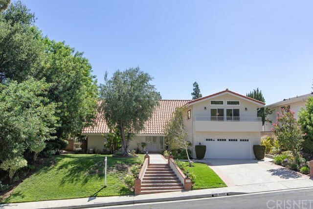 Property Photo:  4004 Ellenita Avenue  CA 91356 