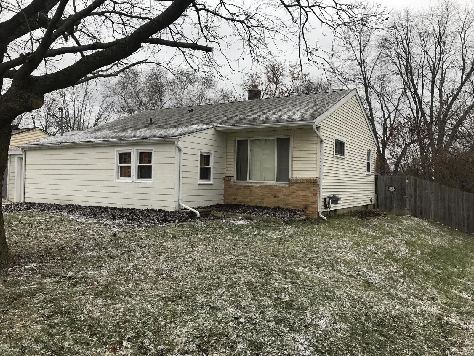 Property Photo:  2020 Burton Avenue  MI 48842 