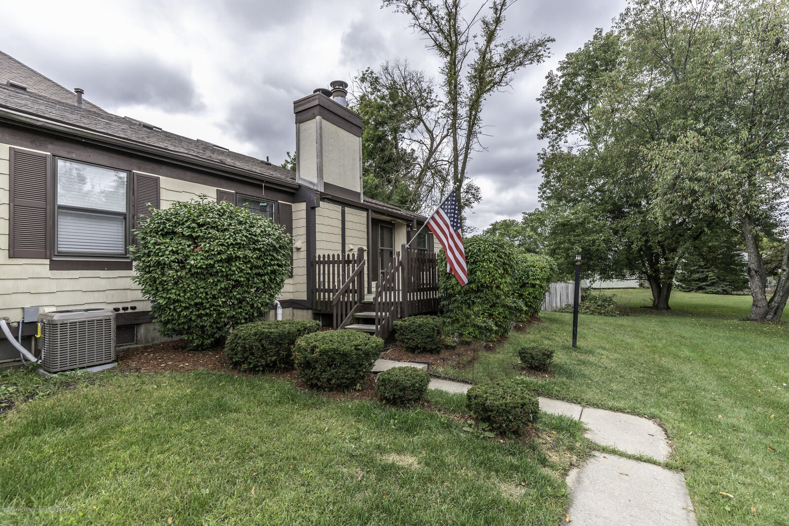 Property Photo:  2812 Trudy Lane  MI 48910 