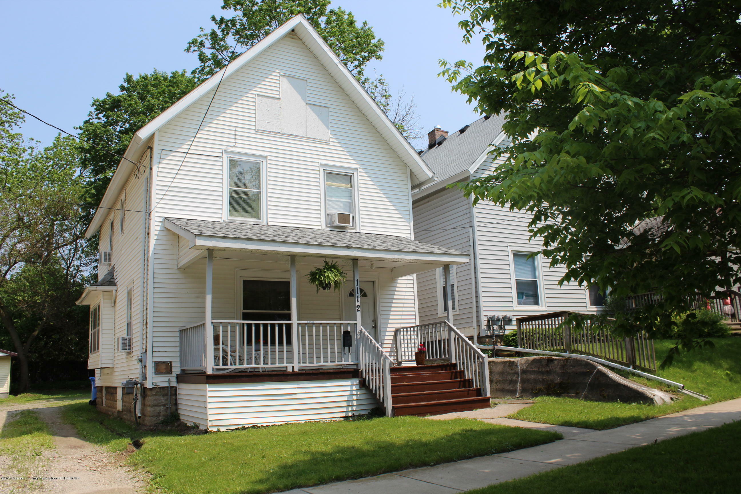 Property Photo:  1112 N Walnut Street  MI 48906 