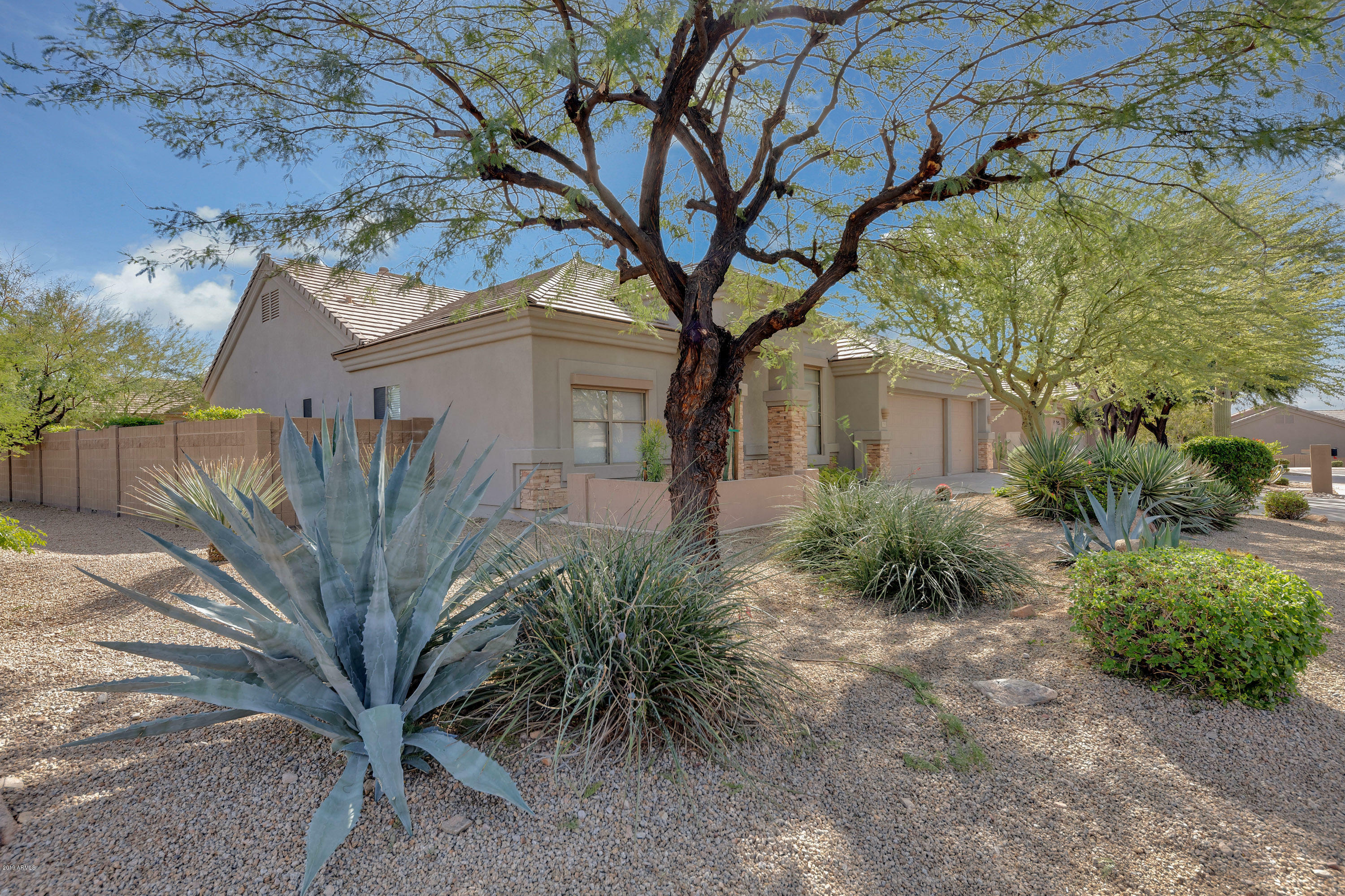 Property Photo: 10963 N 126th Way AZ 85259
