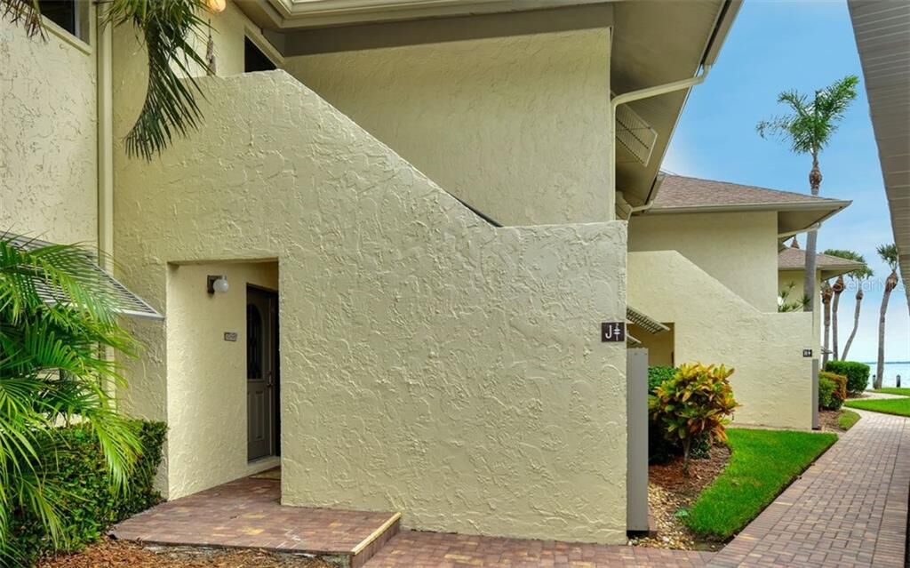 Property Photo: 4234 Gulf Of Mexico Drive J2 FL 34228