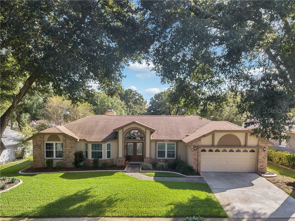 Property Photo:  1229 Red Dandy Drive  FL 32818 