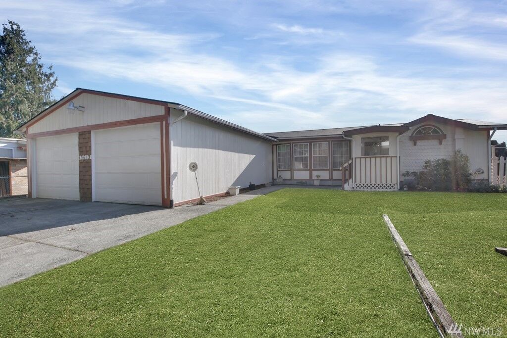 Property Photo: 13613 Cedar Circle E WA 98391