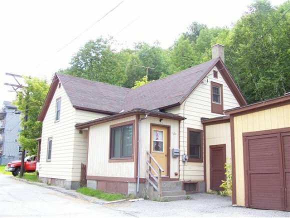 Property Photo:  523 School St  NH 03570 