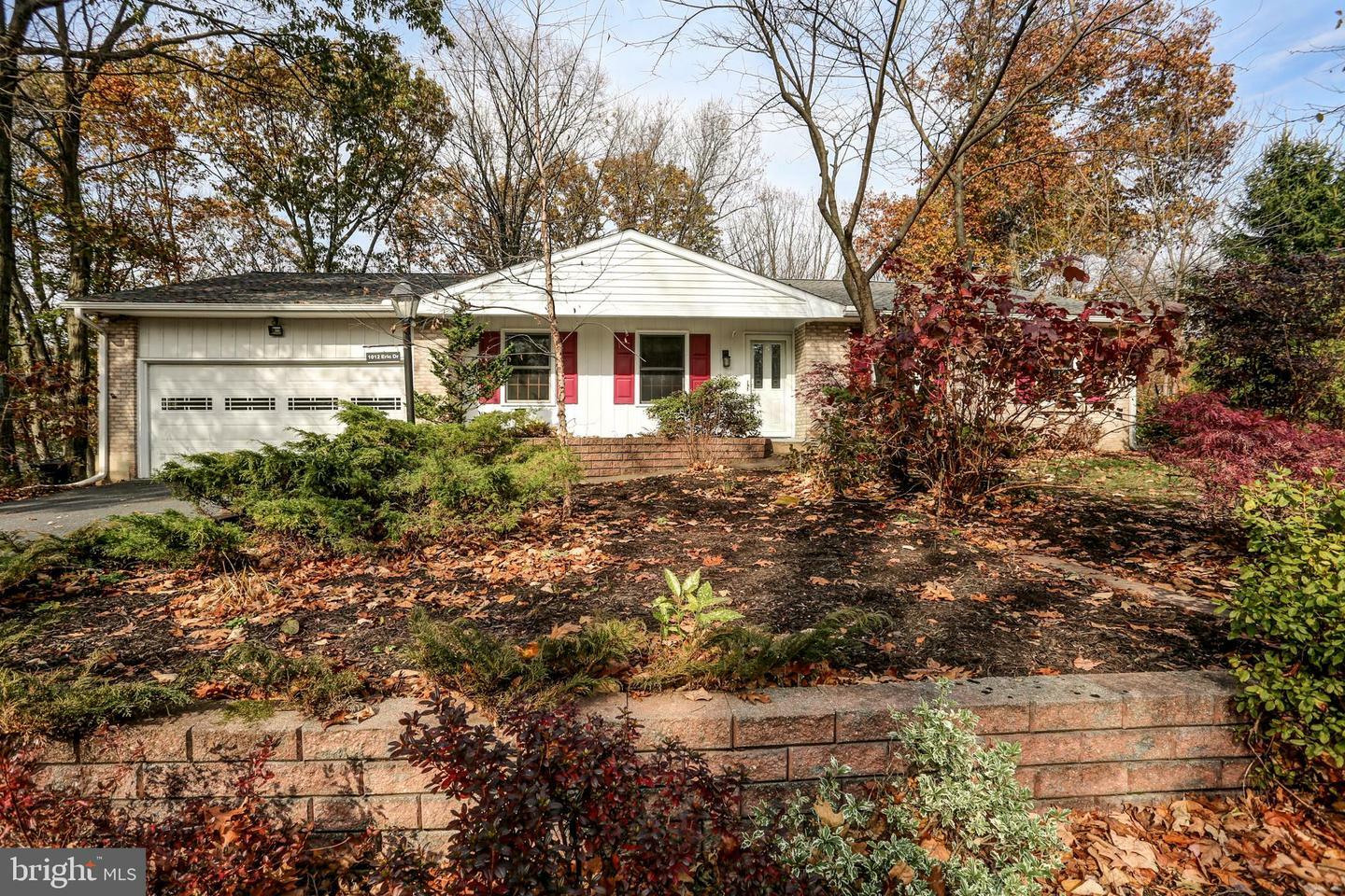 Property Photo:  1012 Eric Drive  PA 17110 