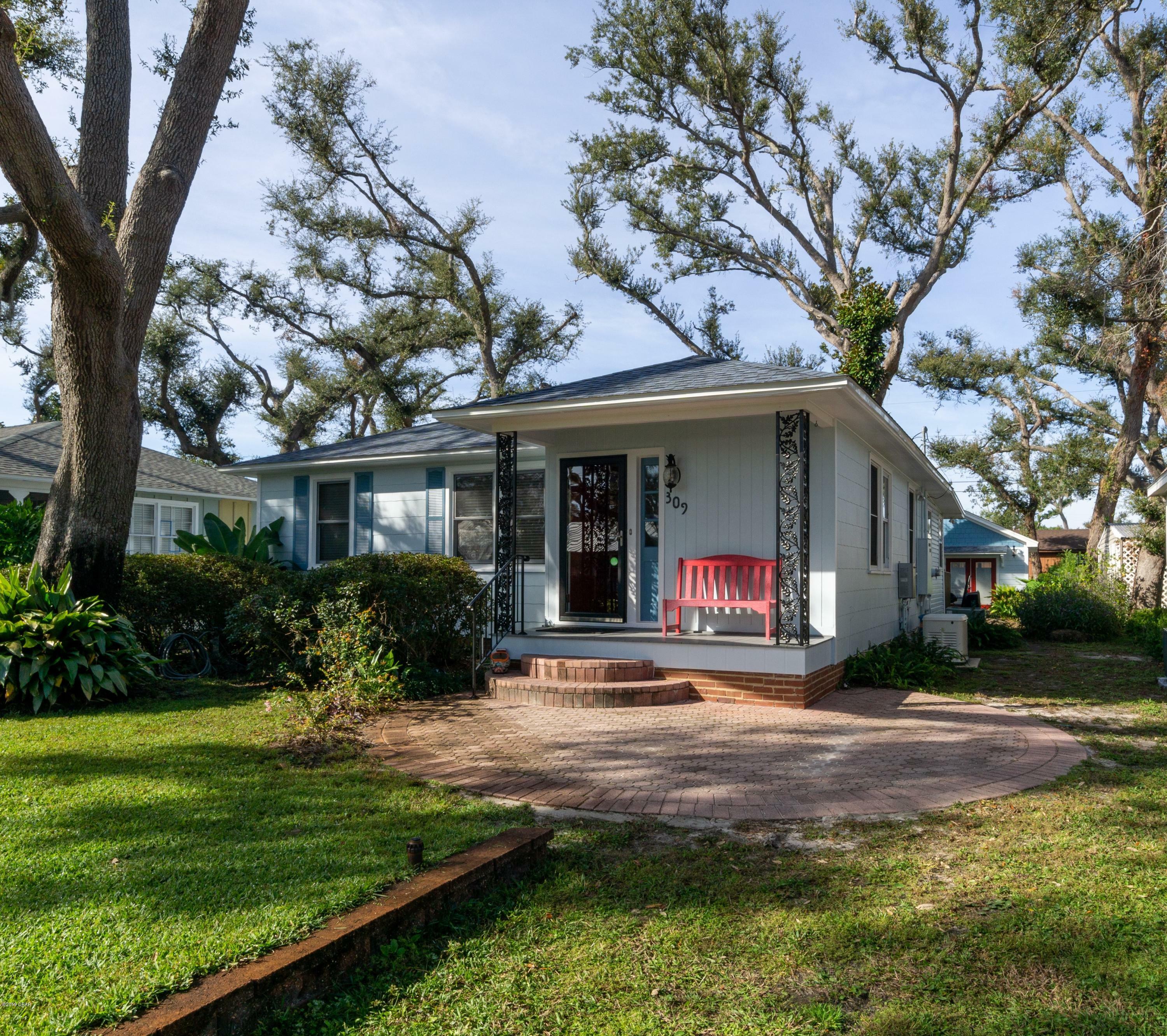 Property Photo: 309 Linda Avenue FL 32401