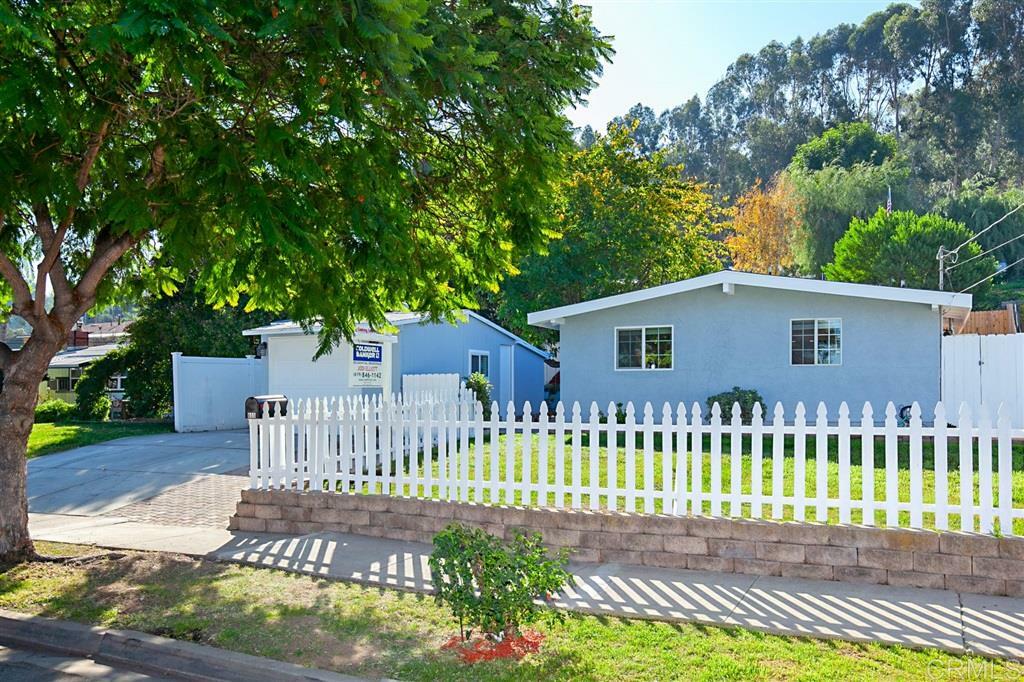 Property Photo:  655 Skyview Street  CA 92020 