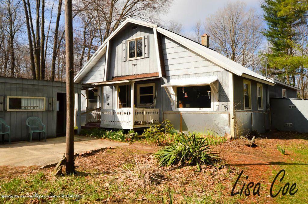 Property Photo:  5100 Cole Road  MI 48834 
