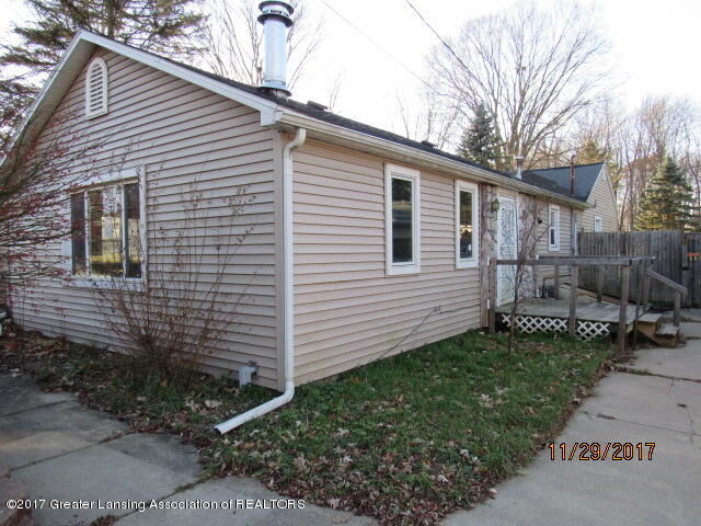 Property Photo:  2401 N Eifert Road  MI 48842 