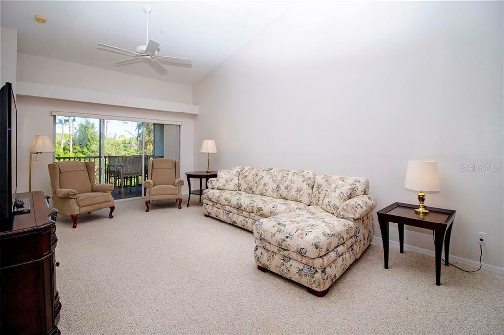 Property Photo: 4640 Tower Hill Lane 2324 FL 34238