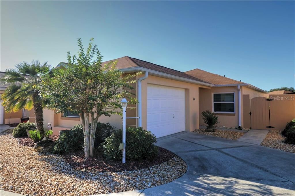 Property Photo: 1114 Ricardo Avenue FL 32159