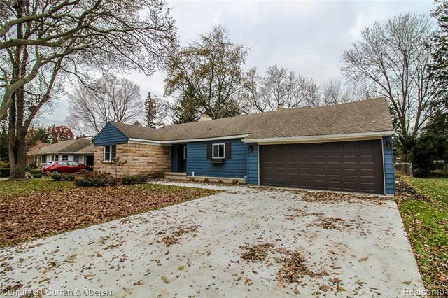 2264 Lancaster Road  Bloomfield Twp MI 48302 photo