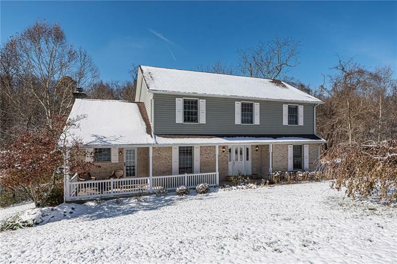 Property Photo:  115 Grandwood Ct  PA 15146 