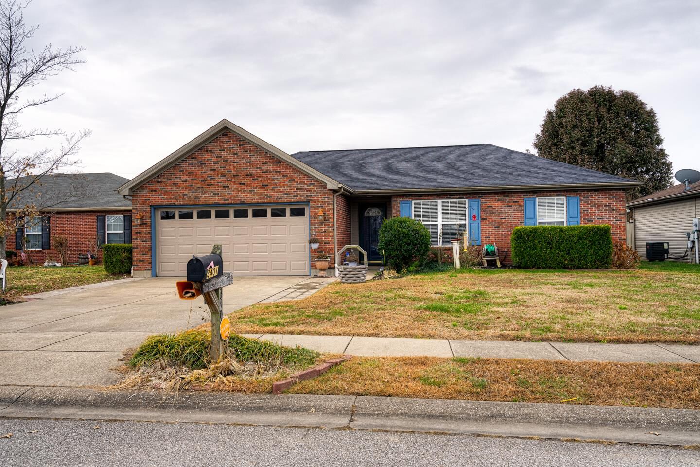 Property Photo: 3401 Dellwood Court IN 47725