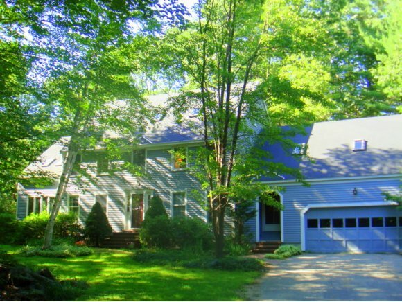 Property Photo:  10 Laurel Lane  NH 03824 