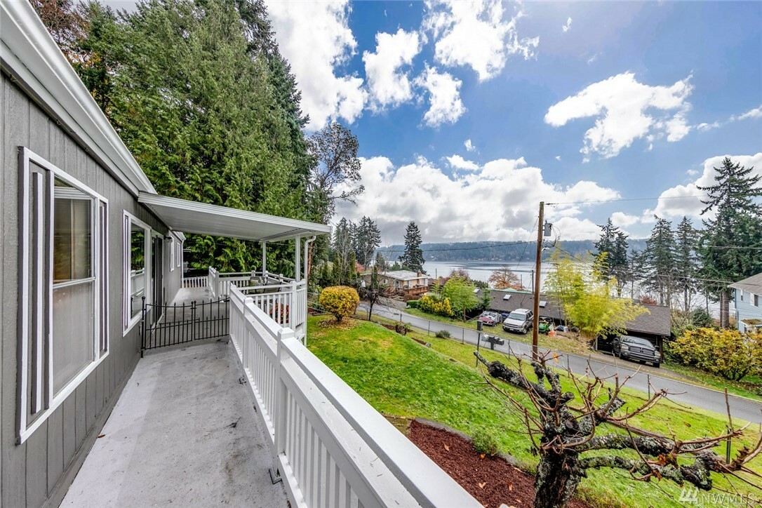 Property Photo:  5807 Madrona Ave NE  WA 98311 