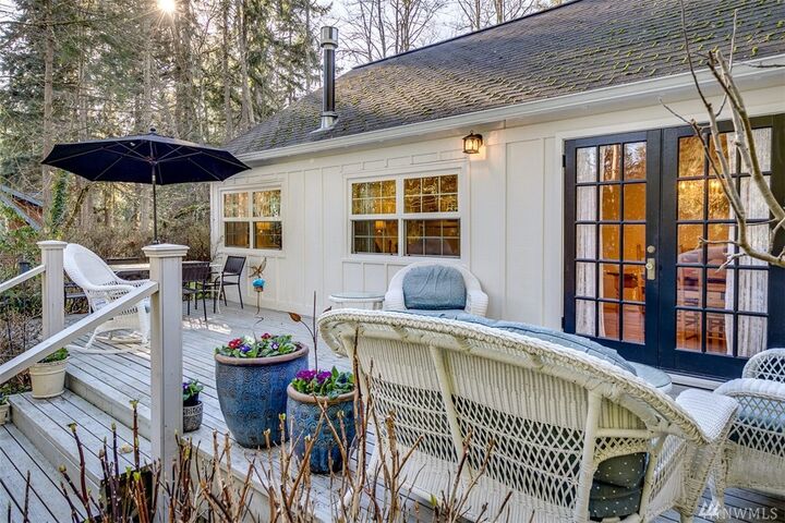 Property Photo: 10459 Duncan Lane NE WA 98110