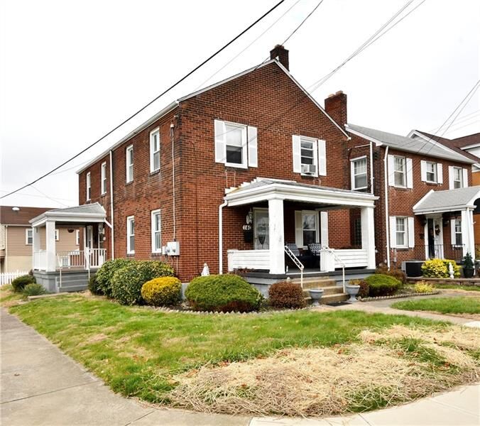 Property Photo:  140 Ohio Ave  PA 15045 