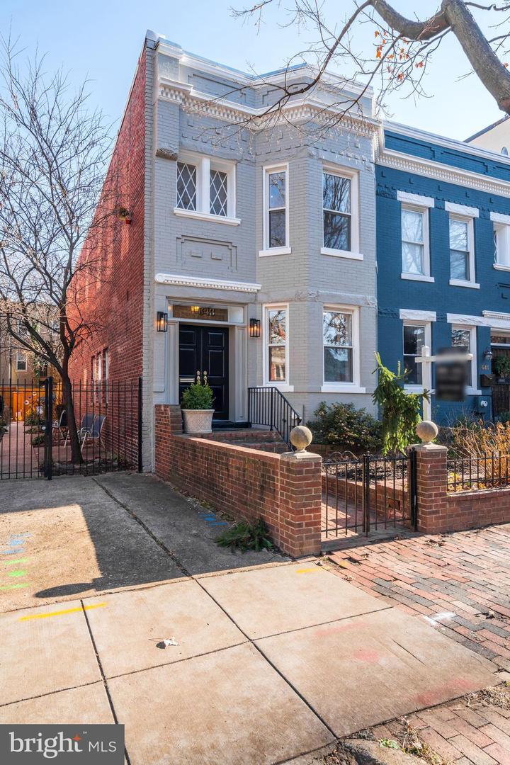 Property Photo:  643 3rd Street NE  DC 20002 