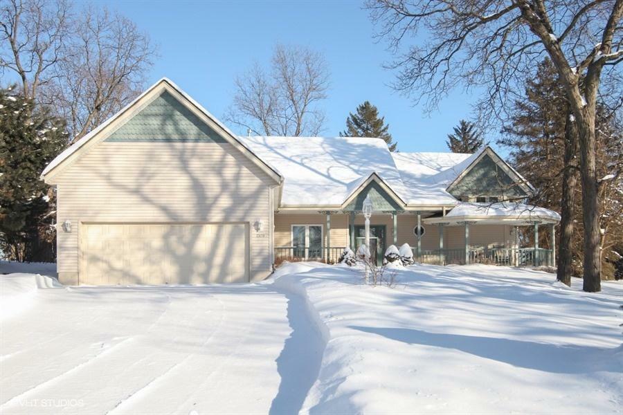 Property Photo:  1309 Hickory Dr  WI 53186 