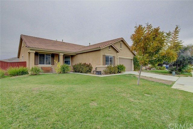 Property Photo:  779 Sweet Clover  CA 92582 