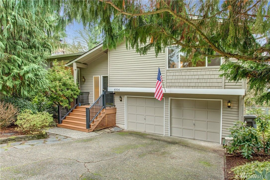 Property Photo:  4104 169th Ct NE  WA 98052 