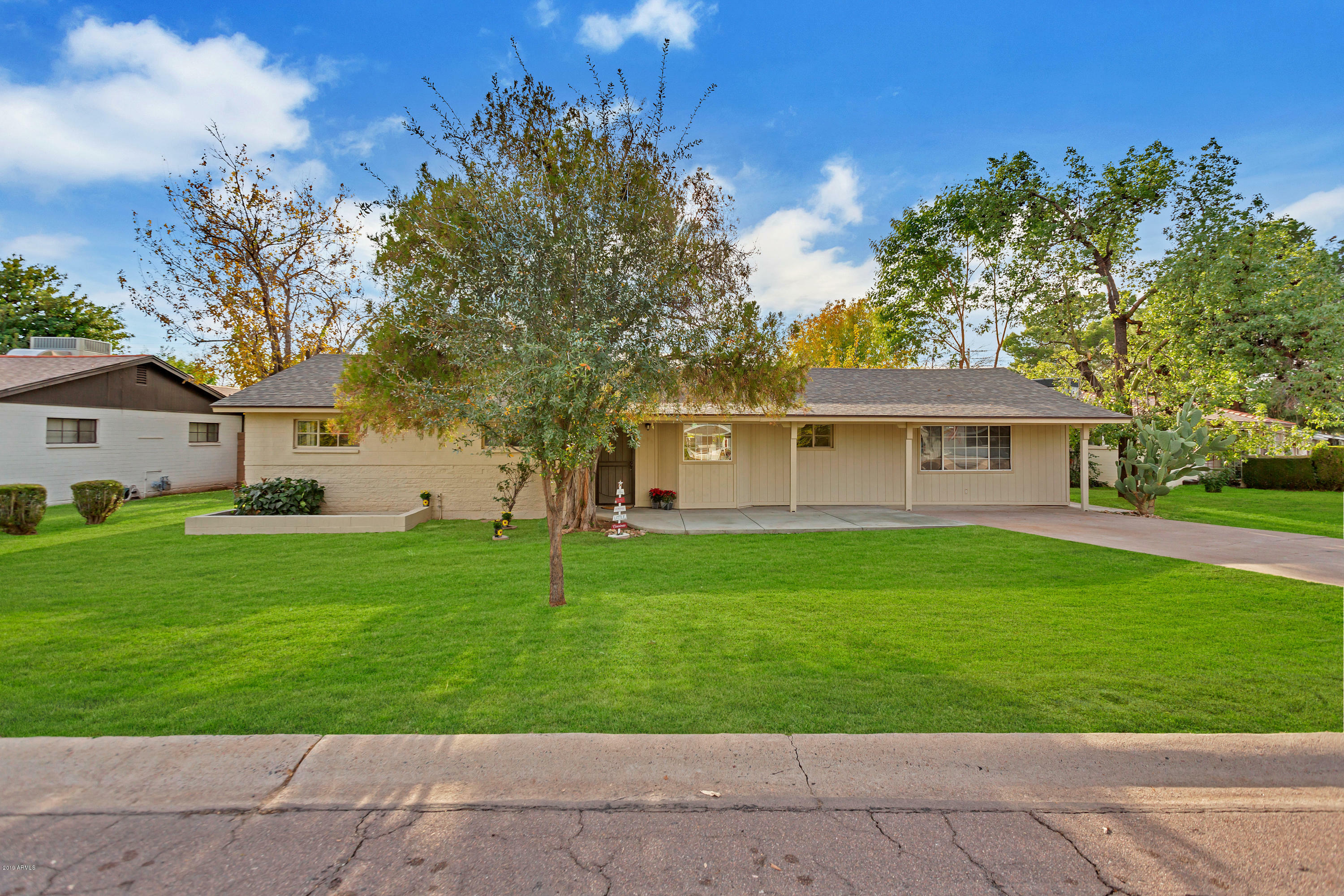 Property Photo:  227 W Alice Avenue  AZ 85021 