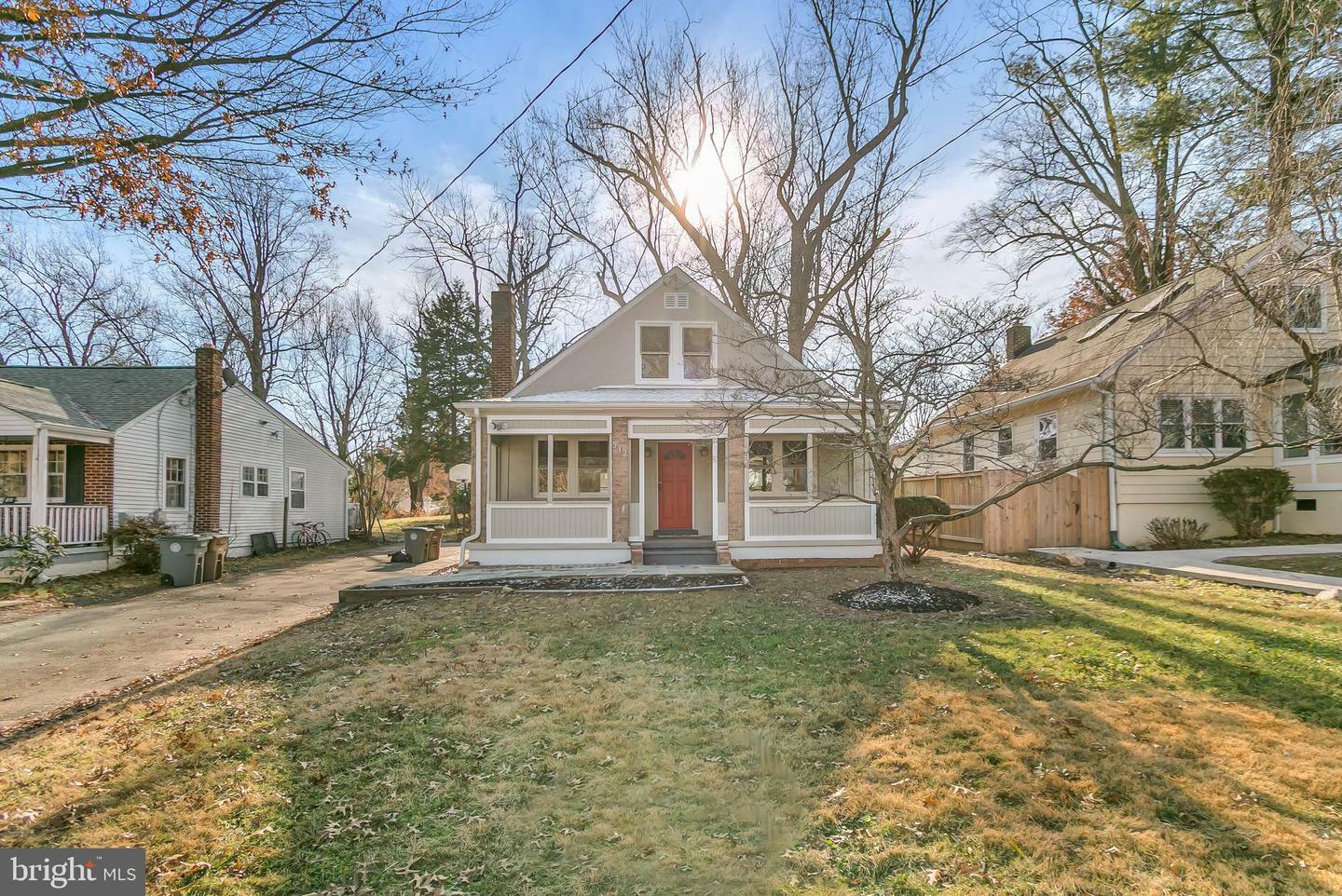 Property Photo:  512 Beall Avenue  MD 20850 