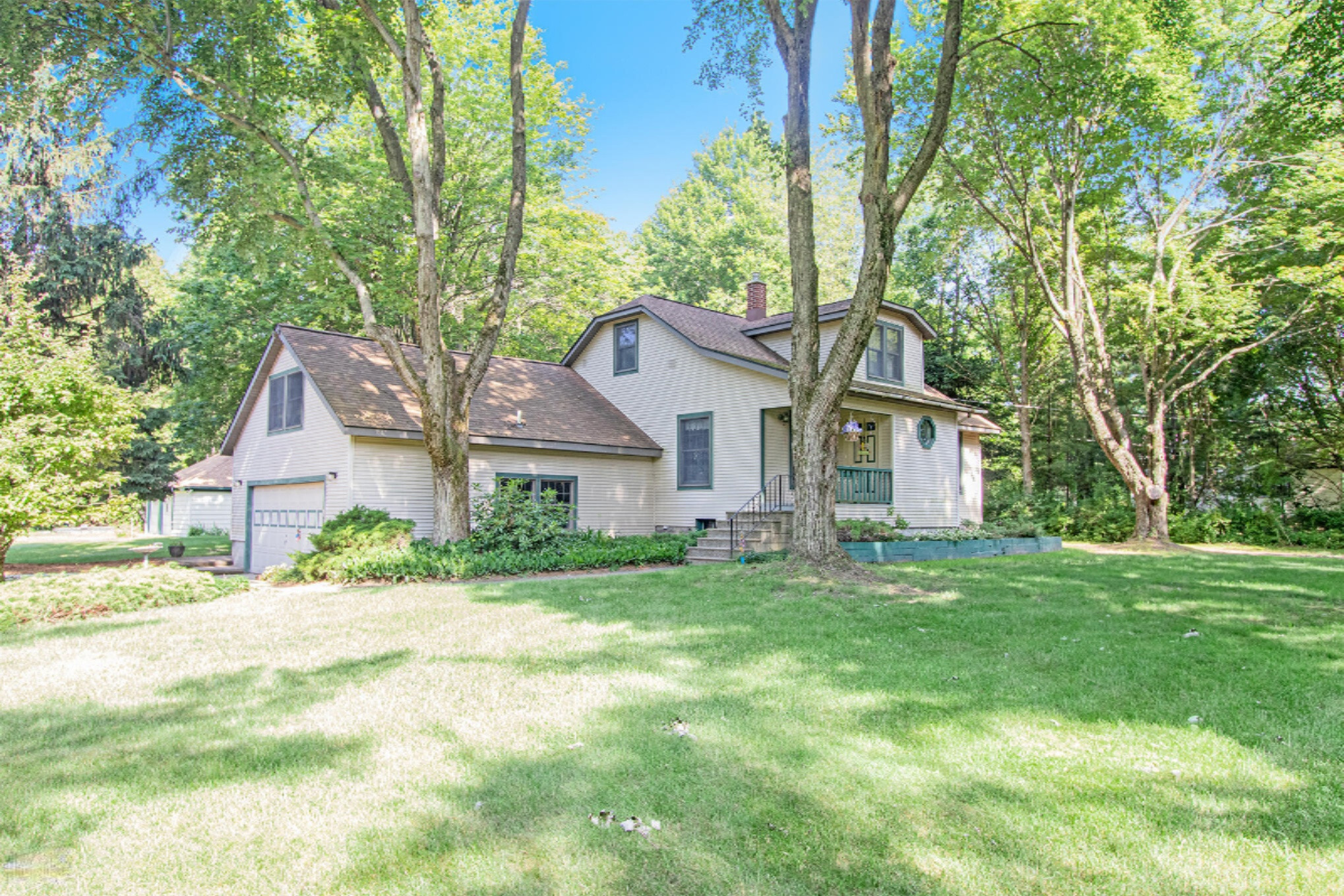 Property Photo: 18585 West Spring Lake Road MI 49456