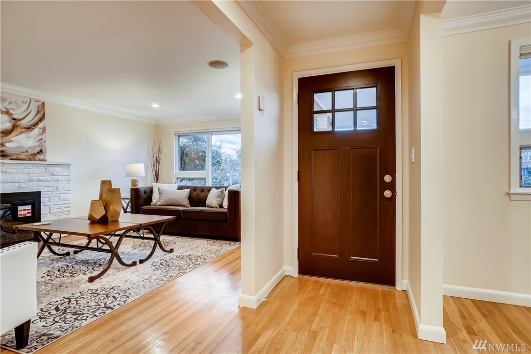 Property Photo: 4252 NE 74th Street WA 98115