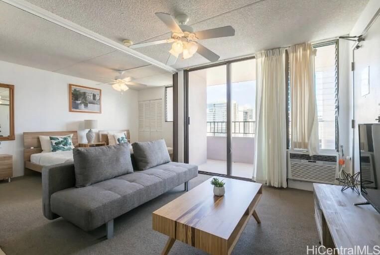 Property Photo:  2240 Kuhio Avenue 2814  HI 96815 