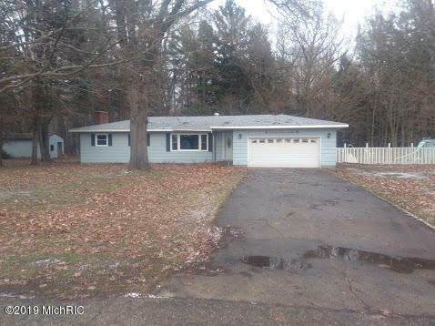 Property Photo:  9068 Pinebrook Drive  MI 49437 