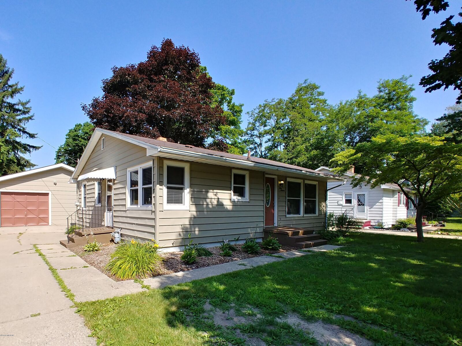 Property Photo: 916 S Division Street MI 49461