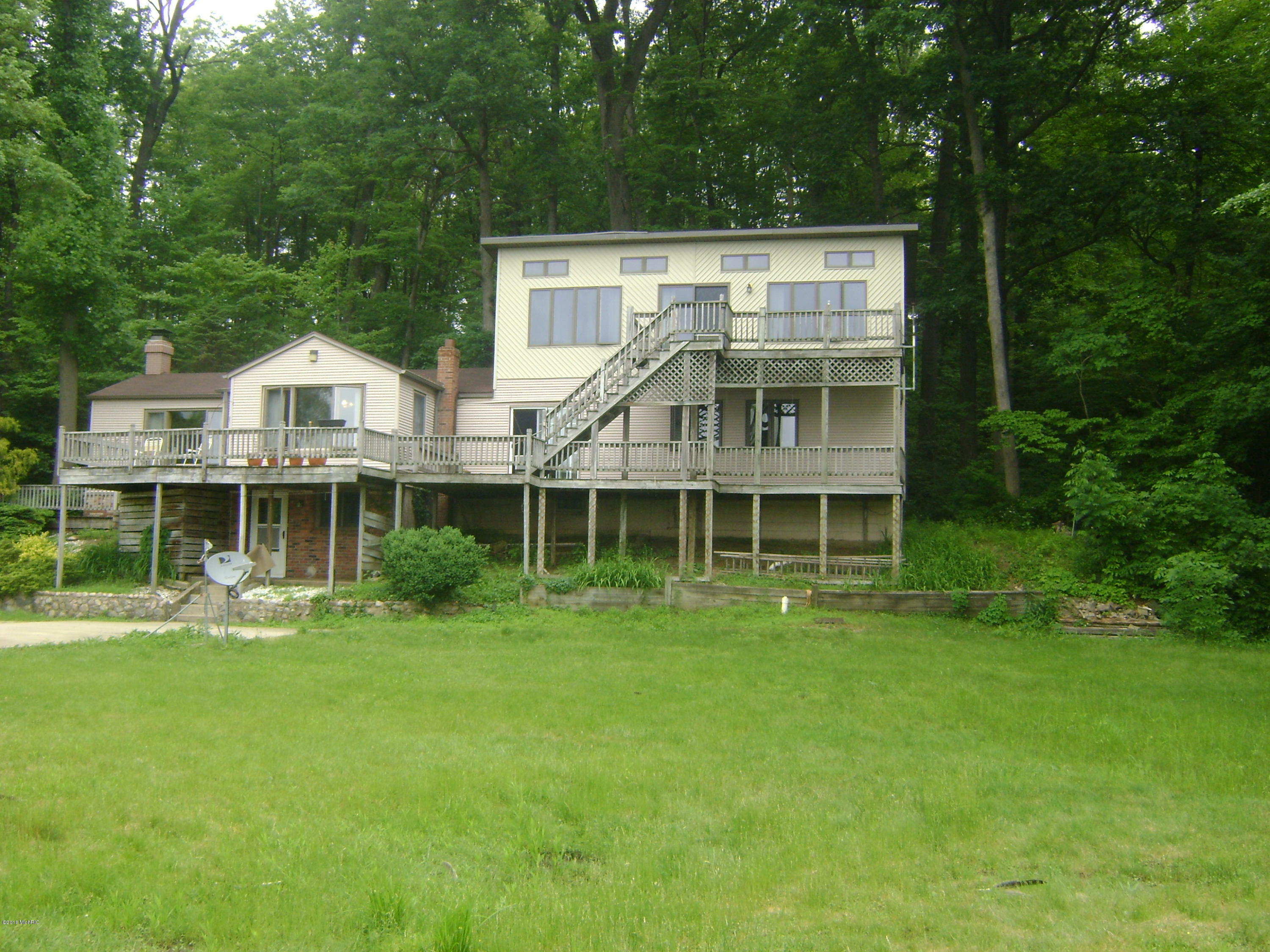 Property Photo:  9598 Lake Road  MI 49102 