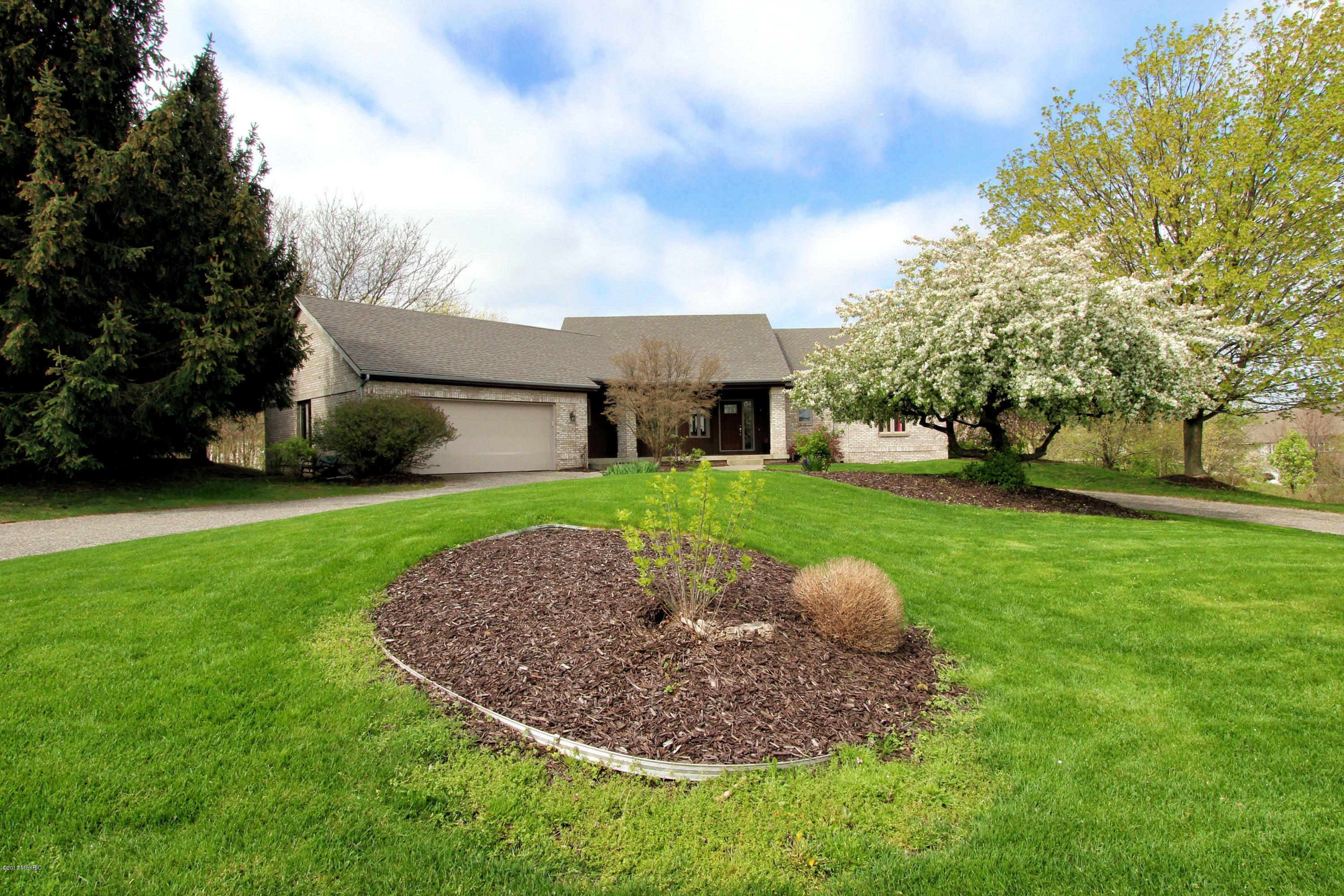 Property Photo:  6295 Summerhill Drive  MI 49426 