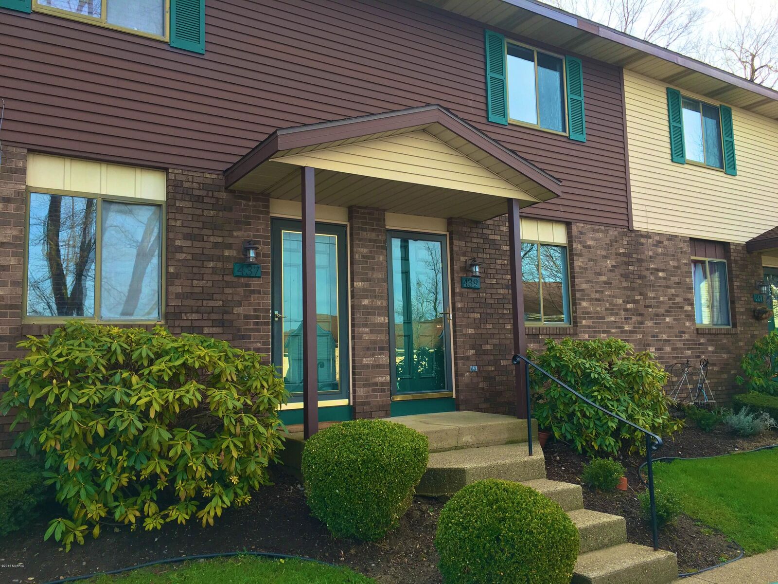 Property Photo:  439 Lincoln Ridge Drive  MI 49423 