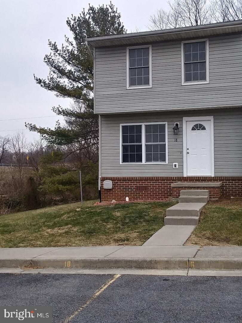 Property Photo: 18 Heron Court WV 25414