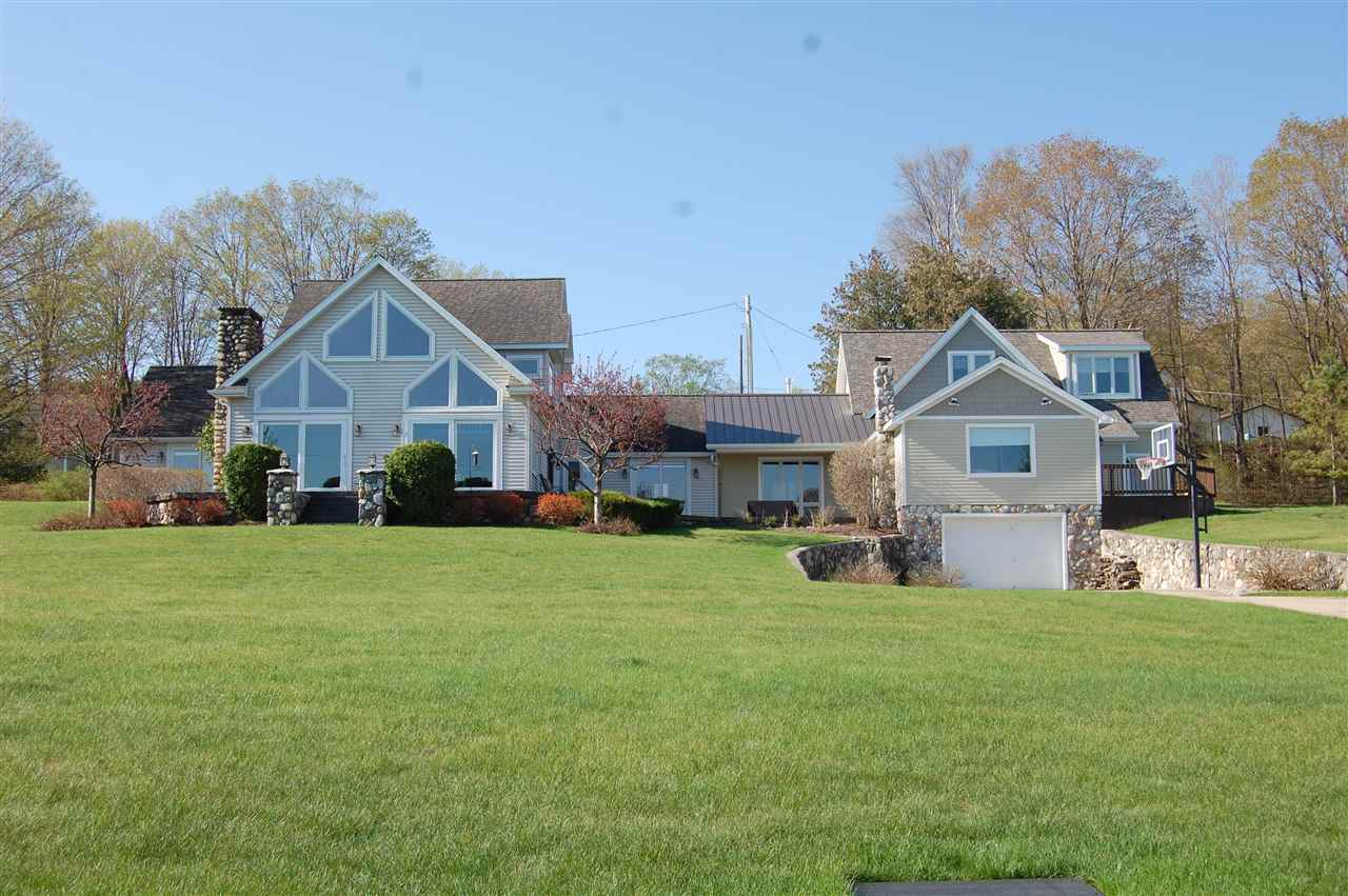 Property Photo: 1271-1275 Lakeshore MI 49712-5