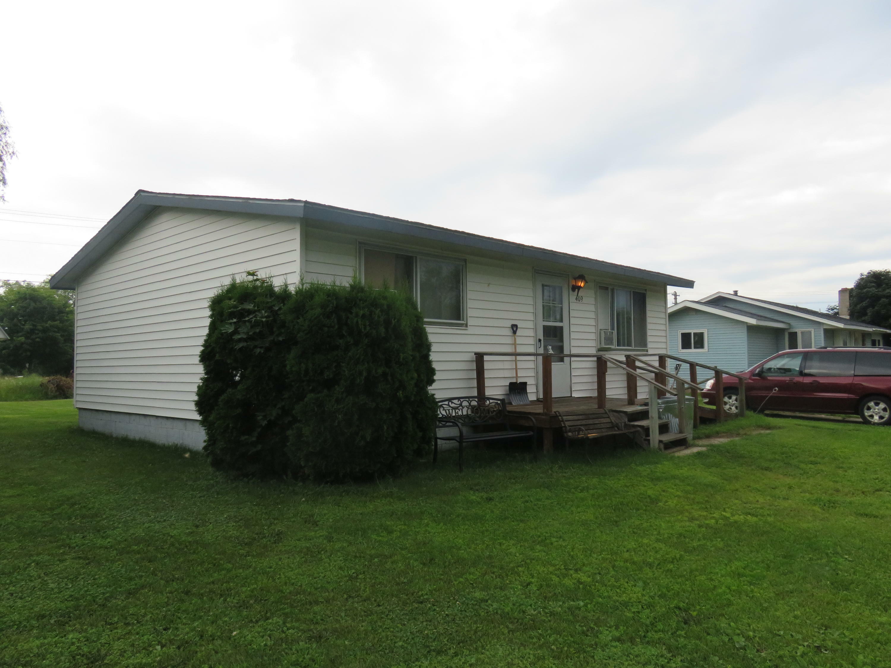 409 E Avenue D  Newberry MI 49868 photo